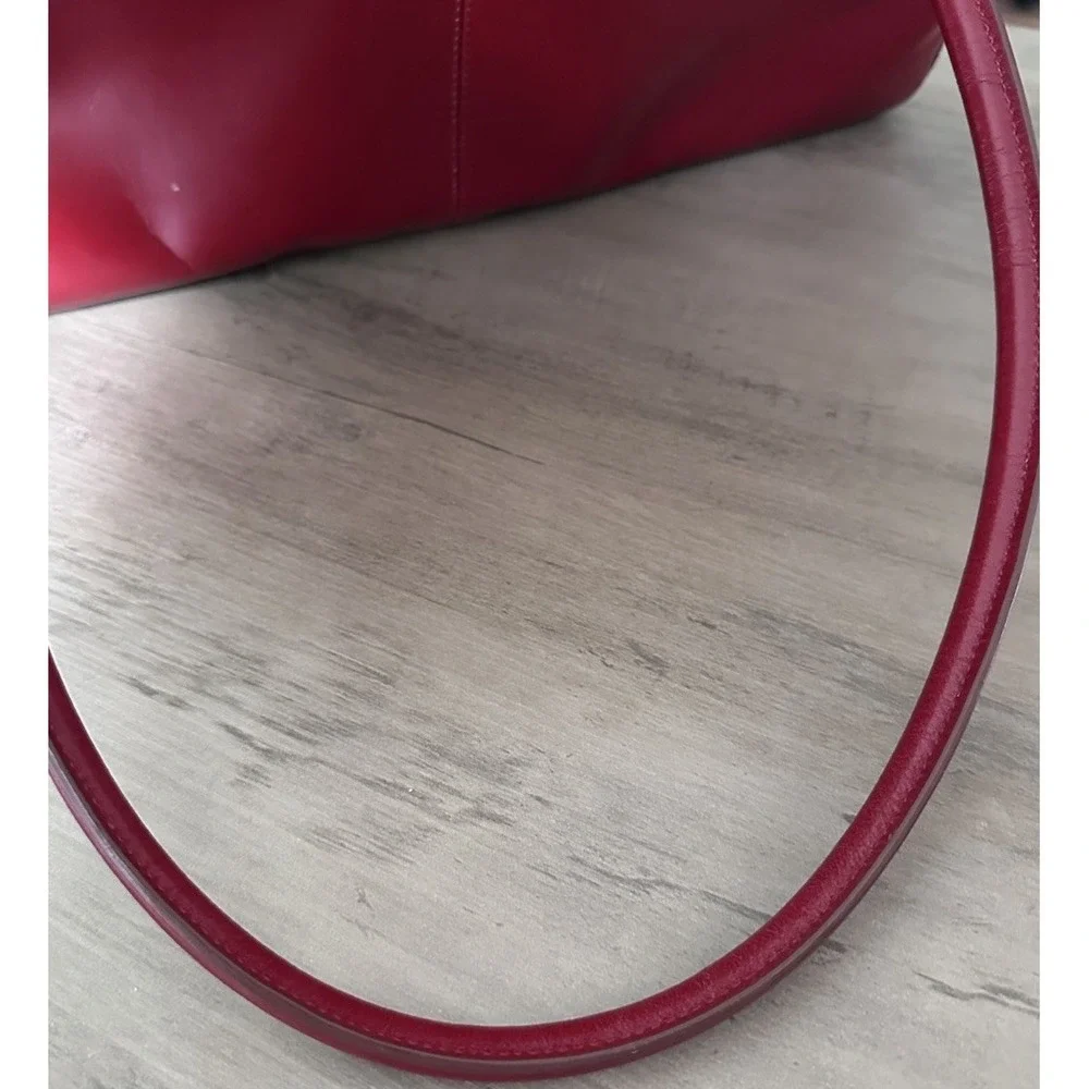 HOBO The Original Red Leather Zipper Closure Double Handles Shoulder Bag